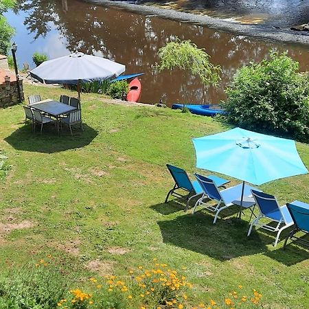 Menet Villa Montbron Luaran gambar